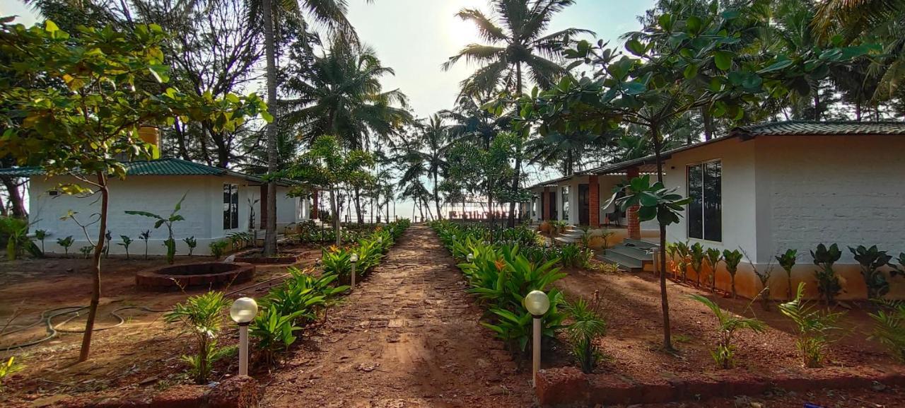 Vishraanti Beach Stay Kumta ภายนอก รูปภาพ